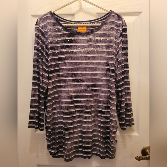 Stylish Ruby Rd. Top - Picture 1 of 5